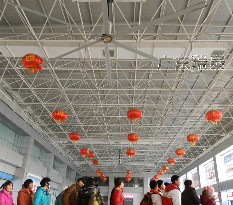 瑞泰風(fēng)工廠車間用大型工業(yè)吊扇，公公場(chǎng)所應(yīng)用案例