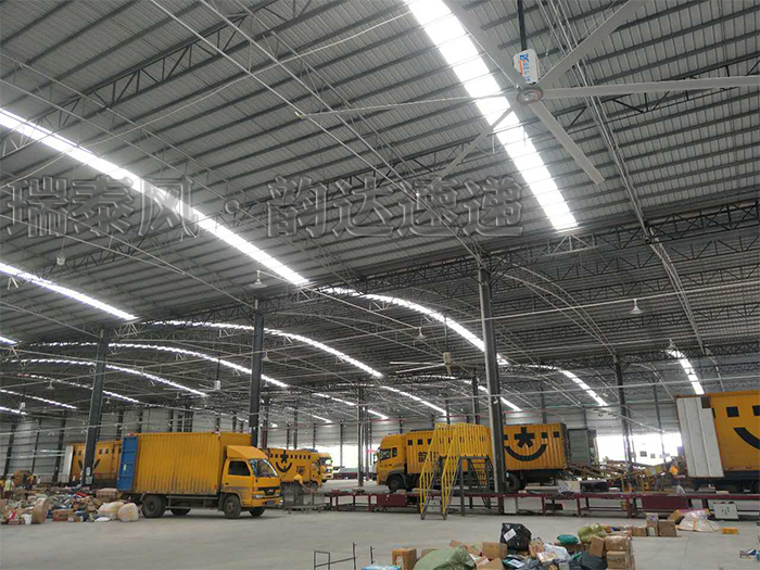 超市倉庫工業(yè)吊扇通風(fēng)降溫除濕防潮解決方案呢？